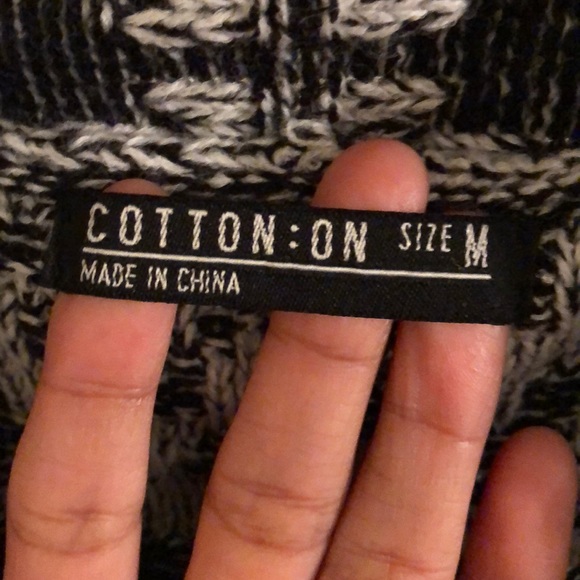 Cardigan - Picture 2 of 4